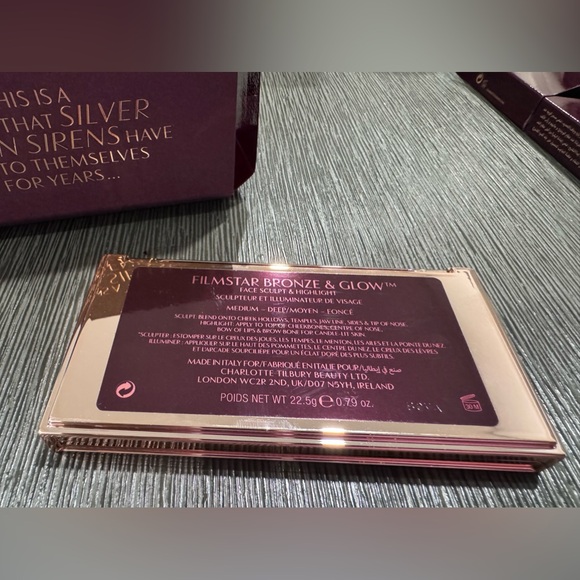 Charlotte Tilbury Filmstar Bronze & Glow Face Sculpt and Highlight - Medium Deep - Picture 3 of 5